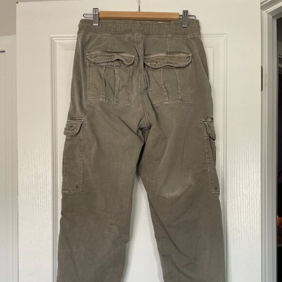 American Eagle Olive Green Baggy Cargo Jogger - Picture 3 of 5